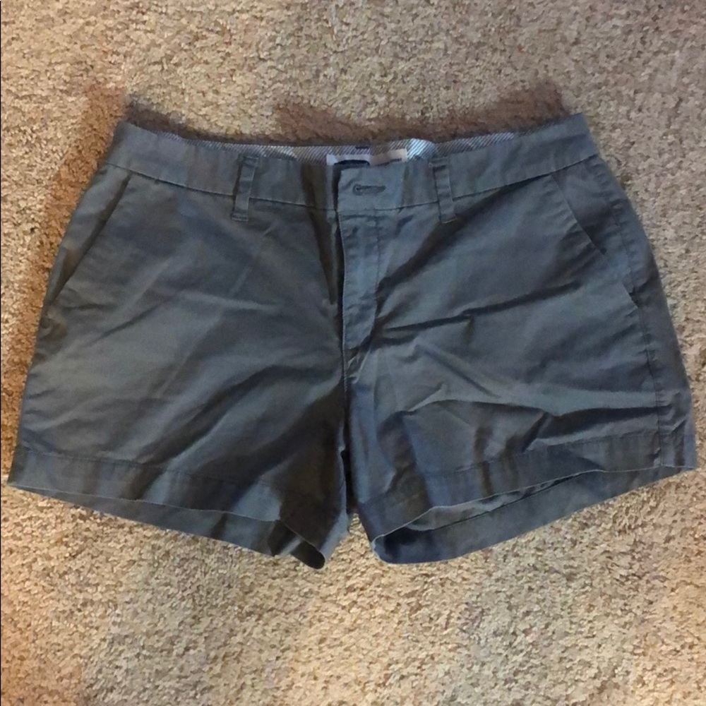 Grey shorts